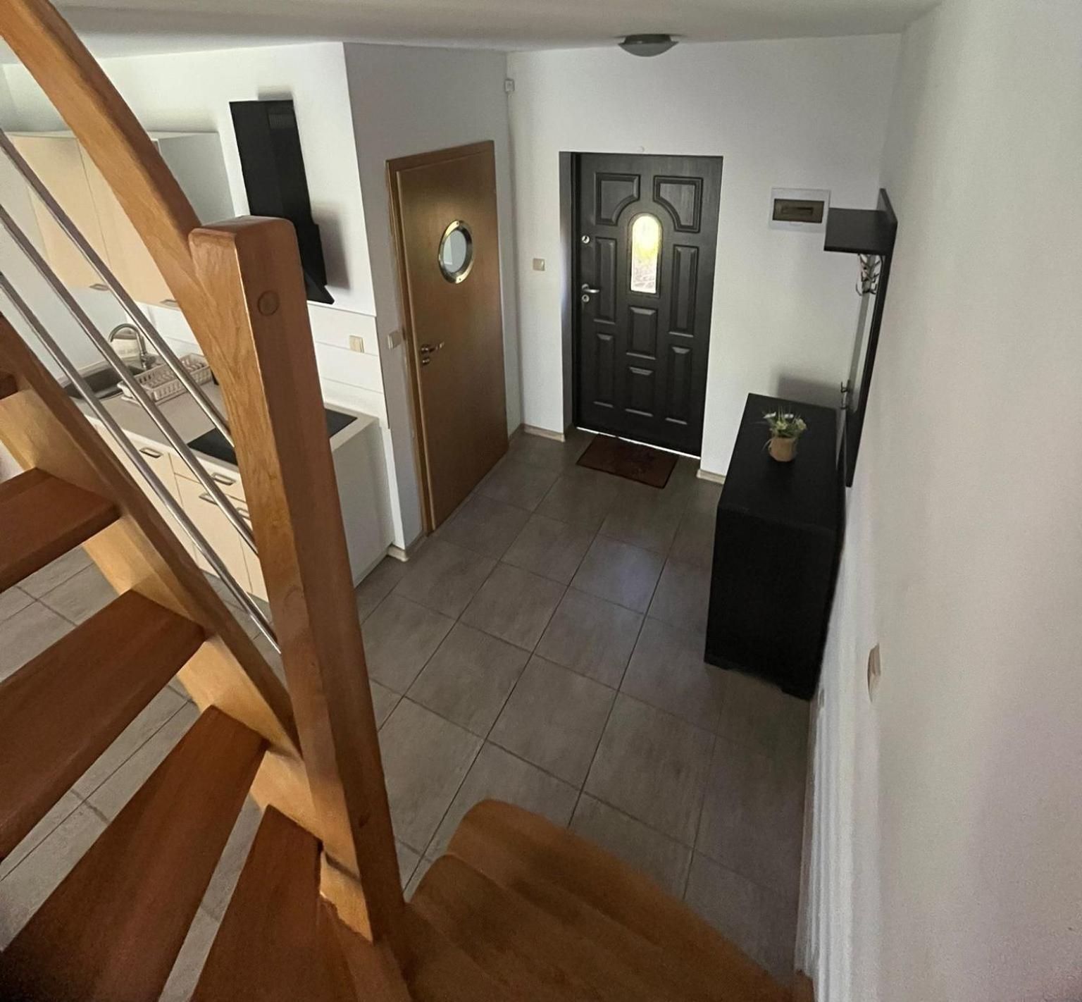 Apartamenty Adrenja 로비 외부 사진