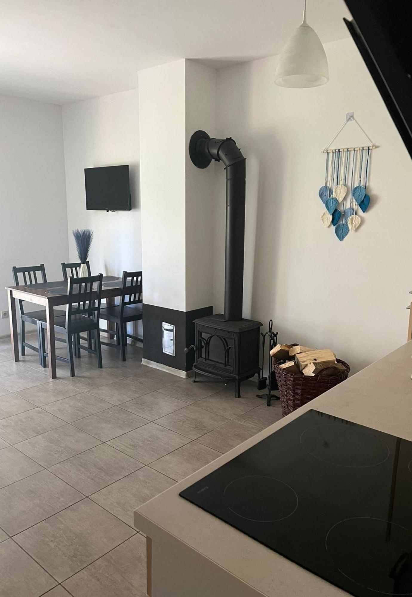 Apartamenty Adrenja 로비 외부 사진
